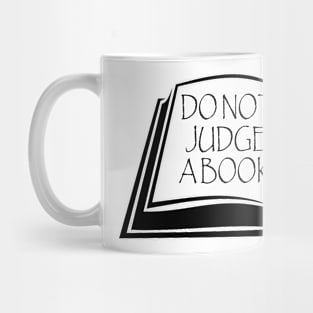 Do not judge a book Mug